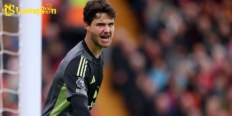 Kỹ năng và điểm mạnh của Senne Lammens